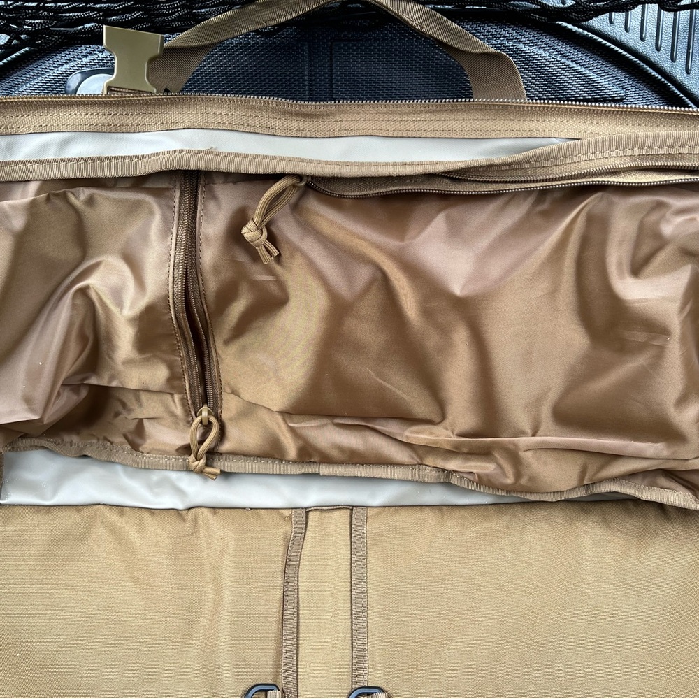 Savior Rifle Case - Picture 7 of 9